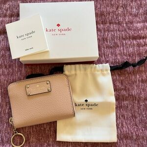 NWT Kate Spade Zip Around Wallet